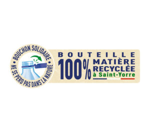 Bouteille en matière recyclée